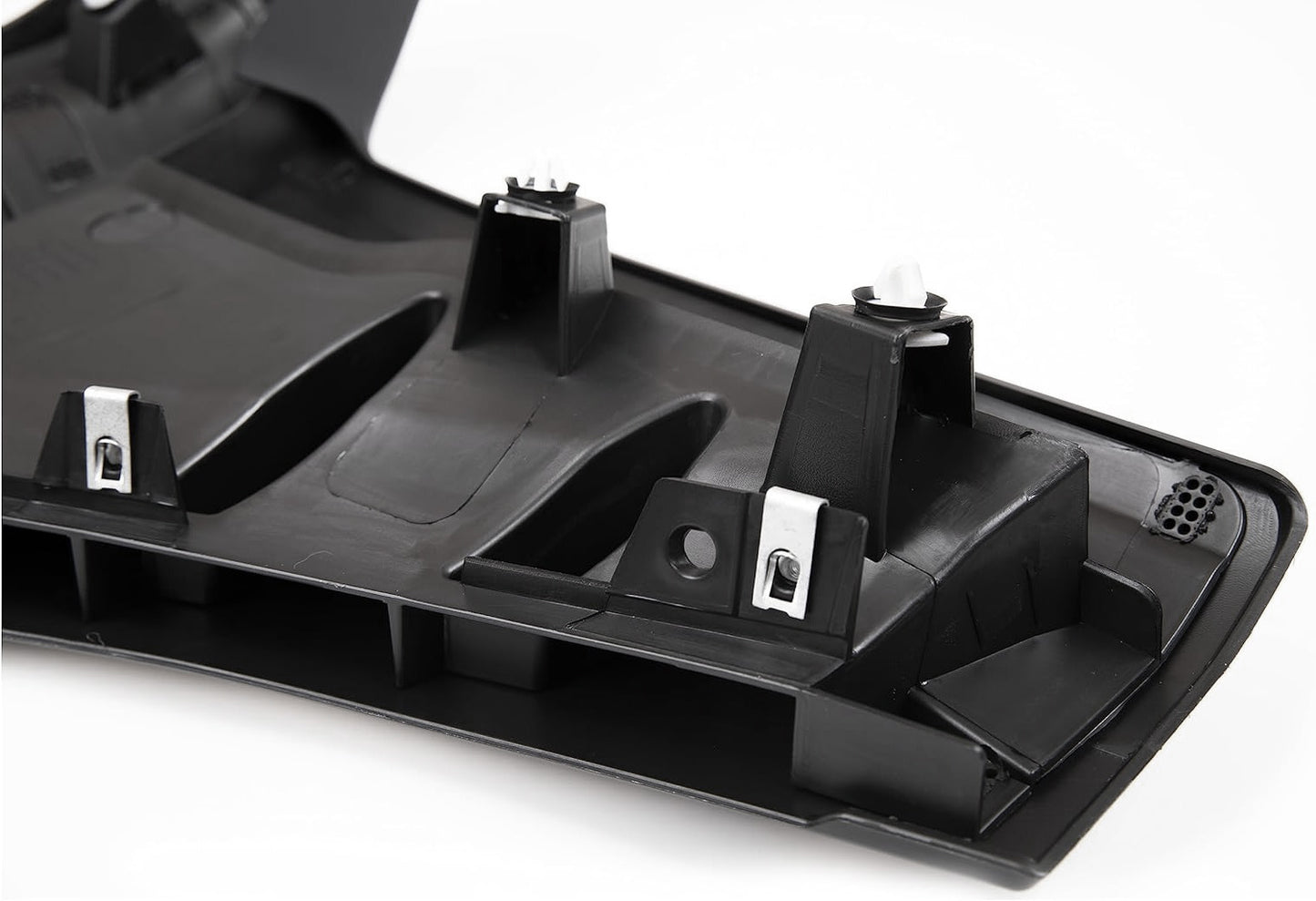 Chevrolet Silverado 2019 - 2022 Front Driver Side Bumper End 19 - 22 GM1016111 Bumper-King