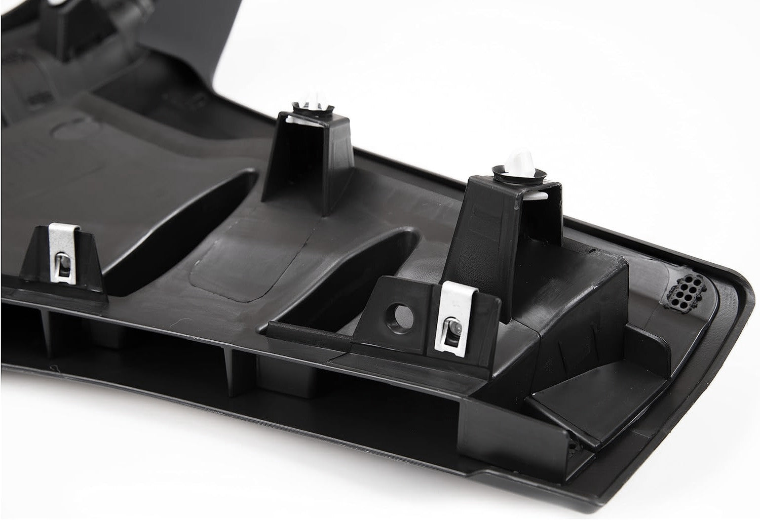 Chevrolet Silverado 2019 - 2022 Front Driver Side Bumper End 19 - 22 GM1016111 Bumper-King