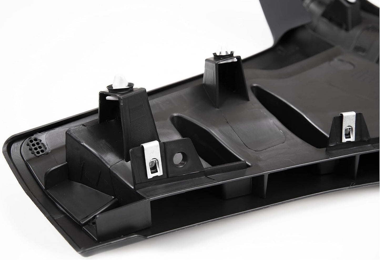 Chevrolet Silverado 2019 - 2022 Front Passenger Side Bumper End 19 - 22 GM1017111 Bumper-King