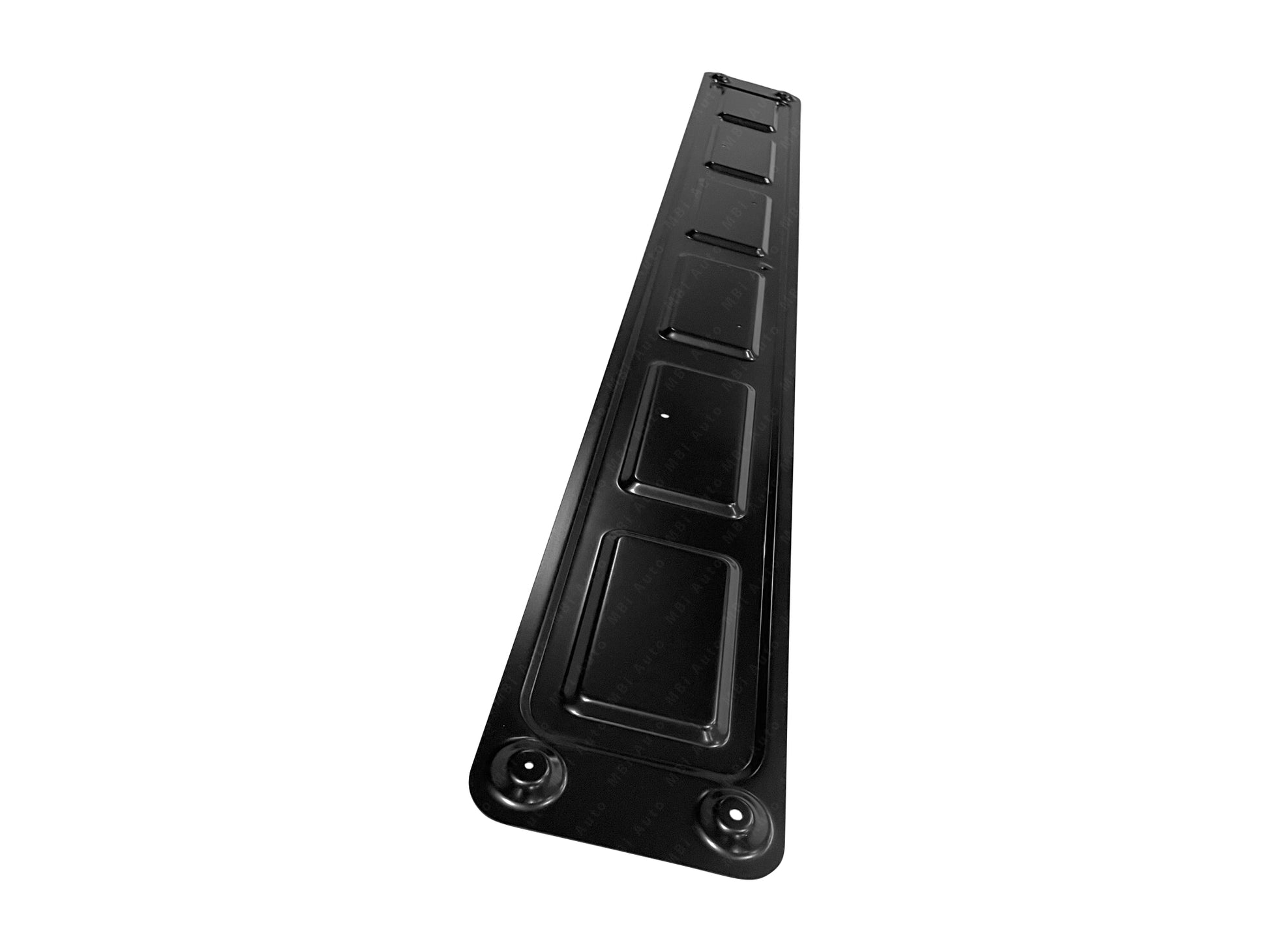 Chevrolet Silverado 2014 - 2019 Tailgate Backer Plate Access 14 - 19 GM1905100 Bumper-King